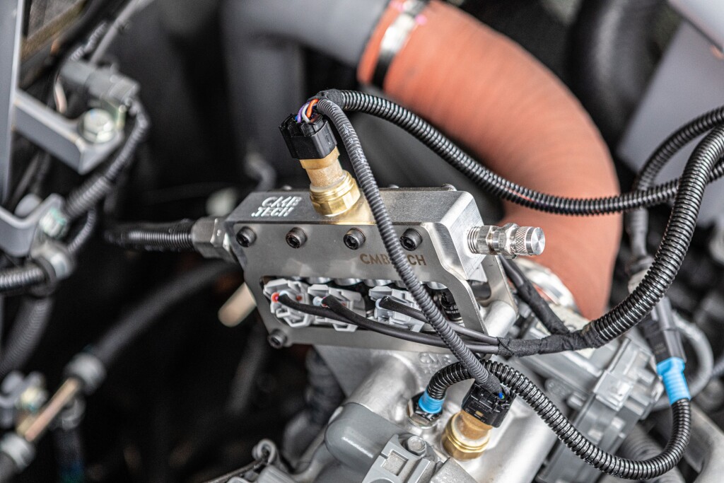 世界上第一臺(tái)氫動(dòng)力雙燃料挖掘機(jī)