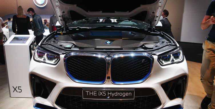 與豐田共同研發(fā),寶馬首款氫燃料電池SUV iX5 Hydrogen亮相.jpg 與豐田共同研發(fā),寶馬首款氫燃料電池SUV iX5 Hydrogen亮相.jpg