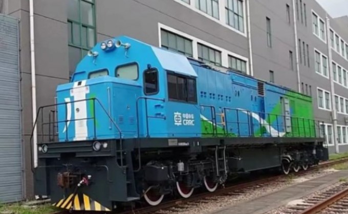 國內最大功率的氫燃料電池混合動力機車完成了牽引等一系列性能試驗.jpg