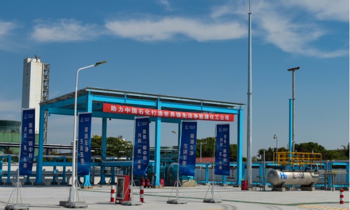 碳纖維儲氫氣瓶技術取得新突破!上海石化新材料破解行業壁壘!.jpg