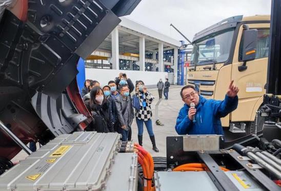 “氫”車熟路!到山西來,帶您上車.jpg “氫”車熟路!到山西來,帶您上車.jpg