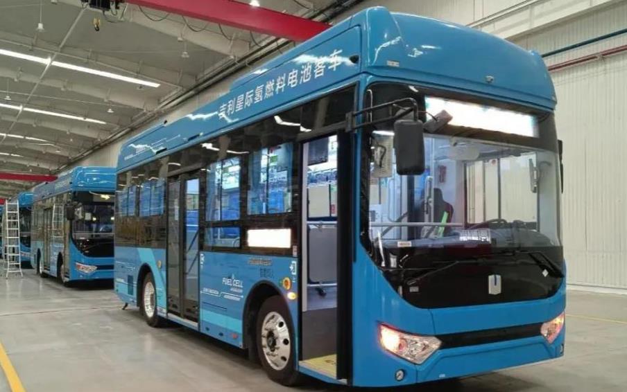 國鴻氫能配套！湖州市首批氫燃料電池城市公交車下線.jpg