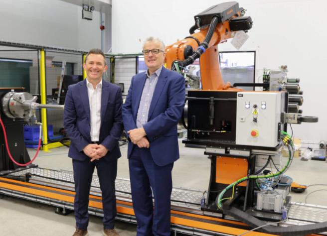 氫儲存容器成為新原型中心的焦點.jpg 氫儲存容器成為新原型中心的焦點.jpg