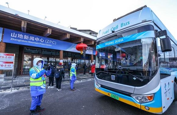 “氫”動力“星”實力,吉利星際客車成功完成冰雪盛會護航任務.jpg