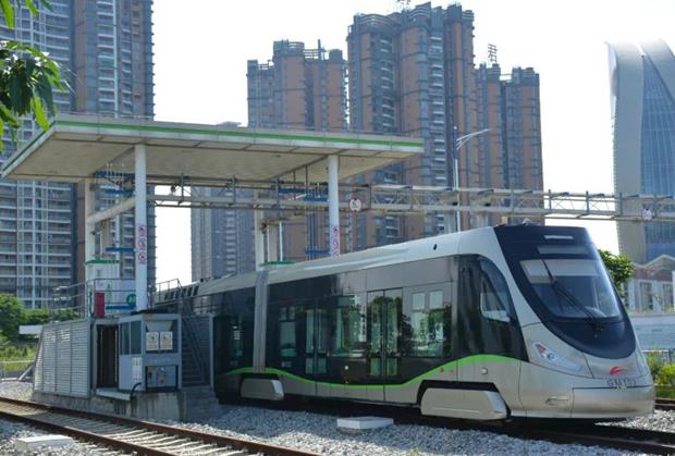 佛山市氫能源有軌電車進(jìn)站加氫