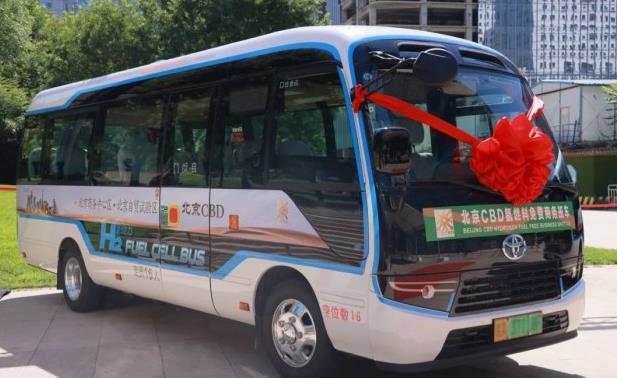 豐田氫燃料電池柯斯達成北京CBD商務班車，是冬奧會的退役車輛