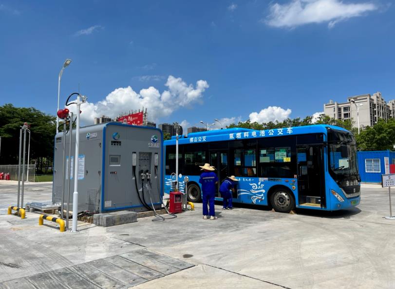 打破技術(shù)壟斷!康普銳斯這臺氫氣壓縮機大幅降低加氫站建設(shè)成本.jpg 打破技術(shù)壟斷!康普銳斯這臺氫氣壓縮機大幅降低加氫站建設(shè)成本.jpg