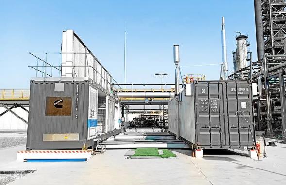 康明斯2.5MW PEM電解水制氫裝置在濮陽成功交付.jpg