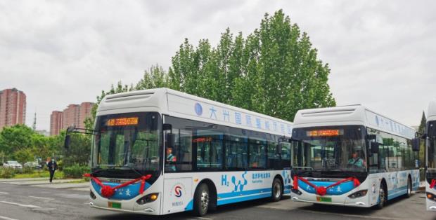 大興區(qū)首批氫燃料電池公交車“上崗”.jpg