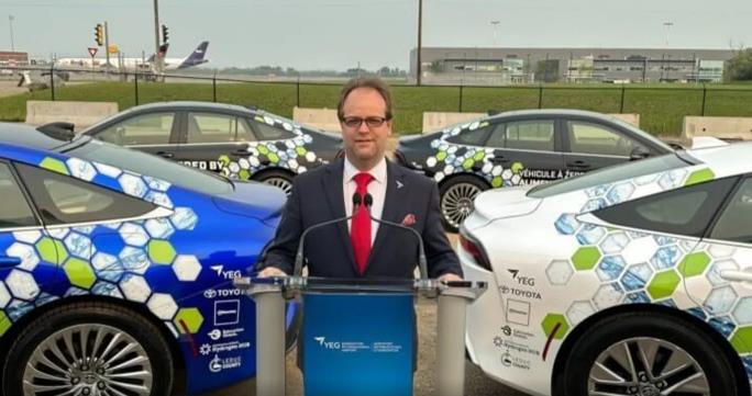 投放100輛氫動力汽車!埃德蒙頓國際機場攜手豐田助力凈零排放.jpg