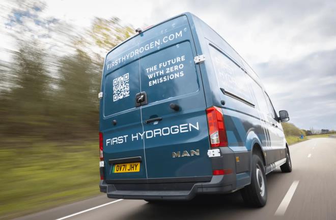 First Hydrogen攜手英國快遞公司進行氫燃料電池動力貨車運營試驗.jpg