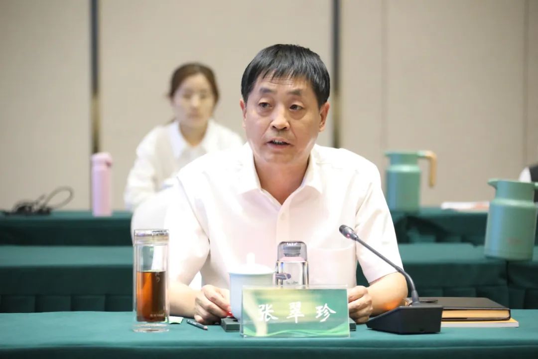 100多位專家走進鵬飛觀摩座談 助推氫能發展1.jpg